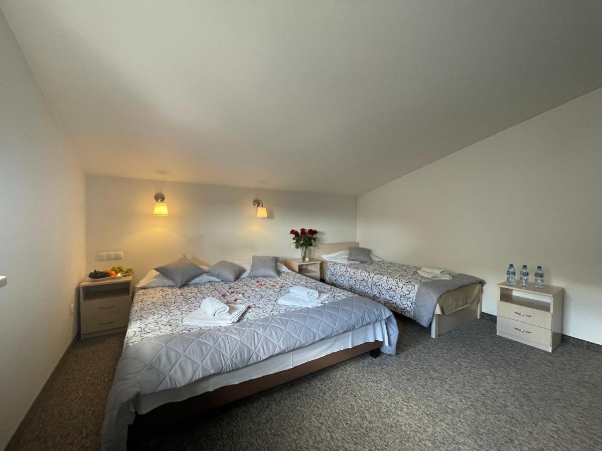 Hotelik Gold Raszyn Kültér fotó
