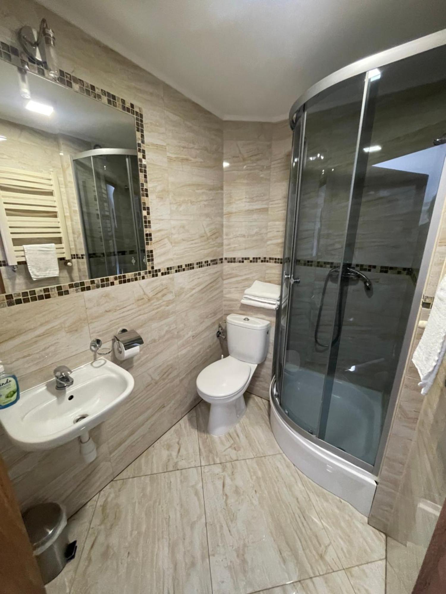 Hotelik Gold Raszyn Kültér fotó